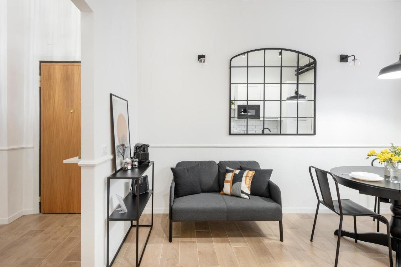 Appartamento White Flat Ground Floor Roma Esterno foto