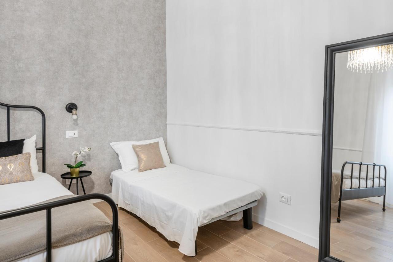 Appartamento White Flat Ground Floor Roma Esterno foto