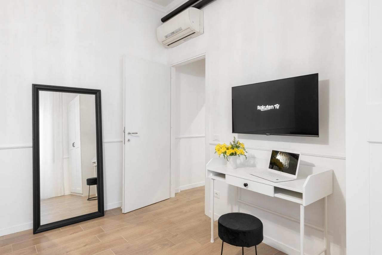 Appartamento White Flat Ground Floor Roma Esterno foto